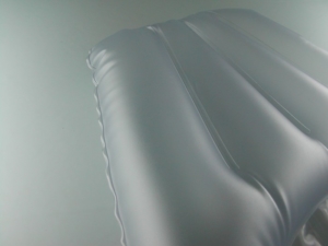 Inflatable item in hf welded PVC or PU